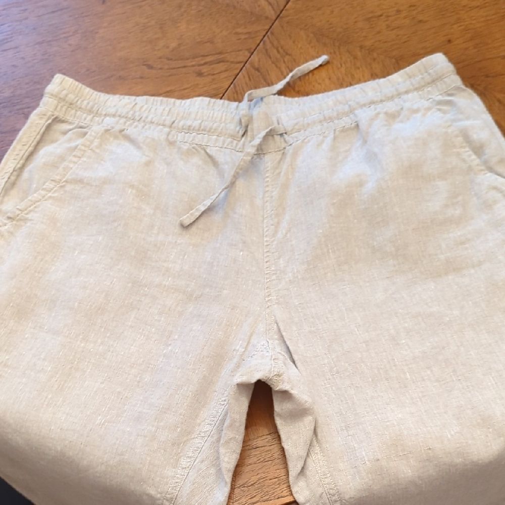 L.L. Bean Women's Beige Linen Cropped Capri Pants - Picture 6 of 13